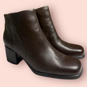 Vintage Y2K brown square toe chunky heeled boots ankle zip leather size 8